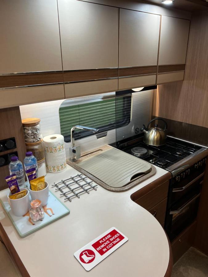 Self Contained Holiday Home Caravan Corsham Exterior photo