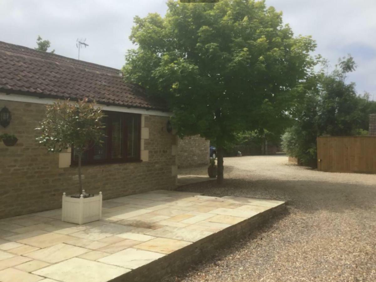Self Contained Holiday Home Caravan Corsham Exterior photo